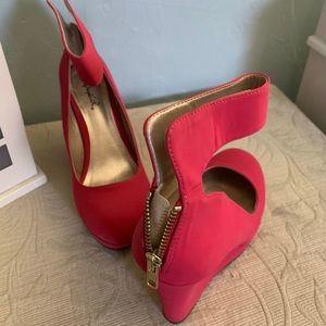Hot pink wedges
